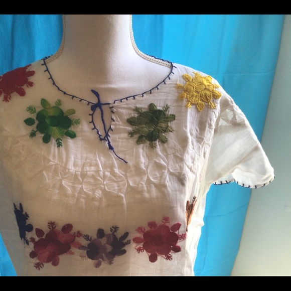 Mexican Embroidered Peasant Style Hand Embroidered Blouses - Picture 6 of 10